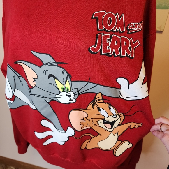 Tom and Jerry EUC burgundy sweatshirt L - Picture 2 of 6